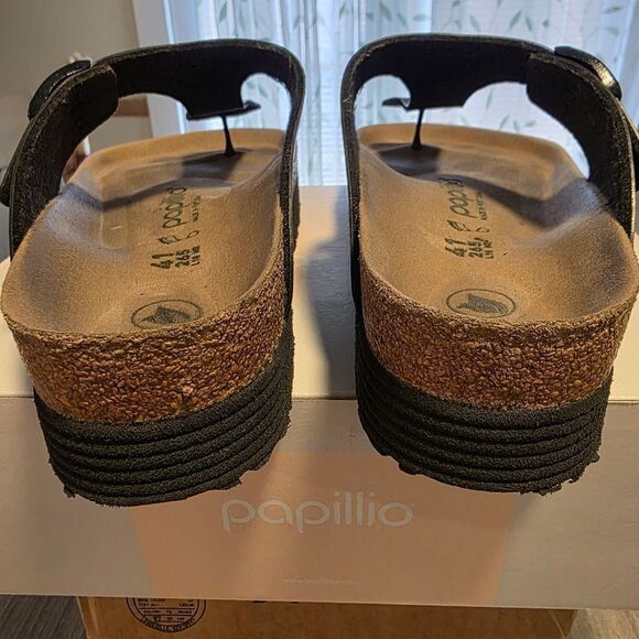 Birkenstocks Gizeh Grooved Black and Tan Platform Sandals Size 41 - Picture 11 of 16